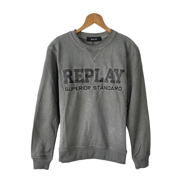 RE02 Grey crewneck sweater - DOT Made