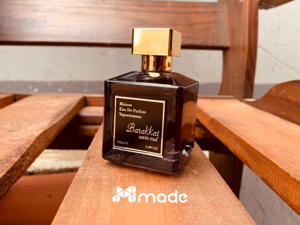 
Barakkat Satin Oud Eau De Parfum is a captivating fragrance that embodies luxury and elegance. Crafted by Fragrance World and inspired by Oud Satin Mood by Maison Francis Kurkdjian, this Amber Woody perfume is designed for both men and women, making it a versatile and enchanting choice for all.